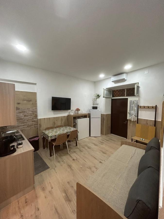 شقة Casa San Gennaro 33A نابولي المظهر الخارجي الصورة